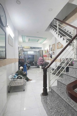 nhà đẹp, 2 tầng, 50m2 (4 x12.5). khu tên lửa, chỉ 3 t.y88 tlcc.