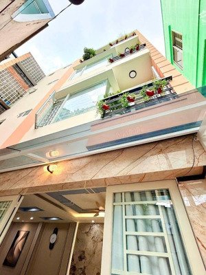 nhà đẹp thích quảng đức - phú nhuận 4*18m - 4 tầng - 5pn - full nội thất - nhỉnh 8tỷ