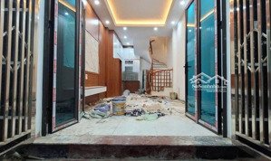 bán nhà 5 tầng mới 8,2tỷ, 5m ra mặt phố bà triệu, hà đông kinh doanh sầm uất.