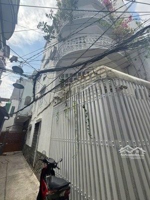 nhà trung tâm q3 , 5 tầng bê tông, 6 căn hộ dịch vụ, an ninh, thông tứ tung, giá cực tốt nhỉnh 8 tỷ