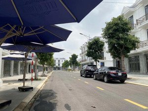 nhà phố liền kề kdc đông hưng - dĩ an - tp. hcm, cách chợ dĩ an chỉ 50m shr