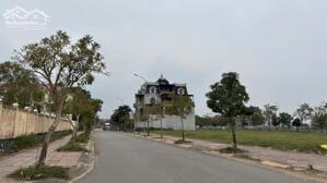 Bán lô đất biệt thự 396m2, mt 22m KĐT Nam Vĩnh Yên lh_0987673102