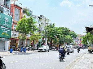 nhà 4 tầng mặt tiền kinh doanh ngang 6m hiếm, dòng tiền 30tr/th, giá 16 tỷ