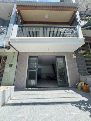 nhà mặt tiền đường số 72 khu bình phú, 4x10m, trệt 1 lầu, đường nhựa 5m lề 2.5m