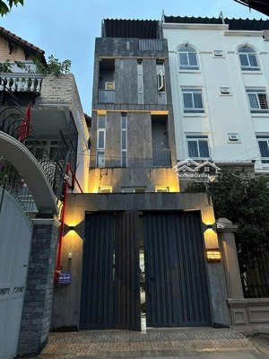 bình thạnh : dt : 139m2 (4,2 x 33) -6 tầng : 21chdv - 110tr/ tháng - hẻm xe tải - 29,5 tỷ tl