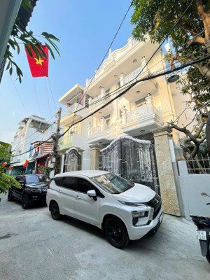 siêu phẩm 165m2 (8,5 x 20) - 5 tầng - thu nhập 120tr/ tháng . hẻm xe tải - 32,9 tỷ tl