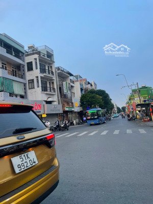 rất gấp bán nhà đẹp 3 tầng, ngang khủng 11m, hoàng văn thụ - nhỉnh 9tỷ xíu ( duy nhất 1 căn)