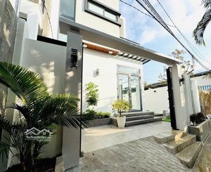 -bán căn nhà xây dựng kỉu vila đẹp xinh tại võ cạnh - vĩnh trung - nha trang 