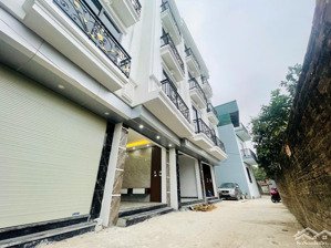 bán nr 4 tầng 42m2 có 4pn- thờ- sân phơi rộng. ngõ nông - thoáng oto đỗ gần - đủ tiện ích