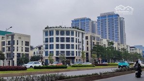 bán liên kề-sh 478m2 đường đôi 60m. view hồ. lô góc. thang máy hoàn thiện vip