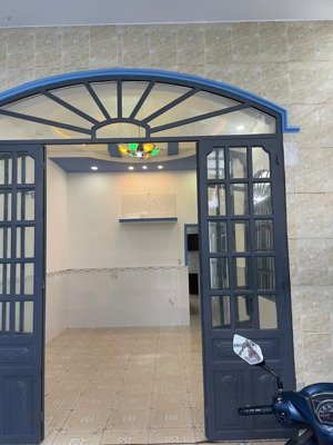 bán nhà cấp 4 (dt: 76m2) sổ riêng thổ cư 100% đường oto ngay chợ bửu hoà. giá chỉ 2,1 tỷ