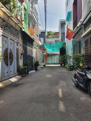 siêu phẩm nhà phố, khu đồng bộ cao cấp, đường số 2, trường thọ, thủ đức, 51m(4*13), 3 tầng, 7,65