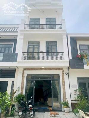 BÁN NHÀ TRỆT 2 LẦU FULL NỘI THẤT ĐƯỜNG SỐ 7 KHU TÁI ĐỊNH CƯ VĂN HOÁ TÂY ĐÔ CÁI RĂNG TPCT (4,850 TỶ)