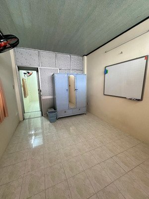 cho thuê nhà nguyên căn quận 10 2 phòng ngủ hẻm rộng giá 10 triệu/tháng