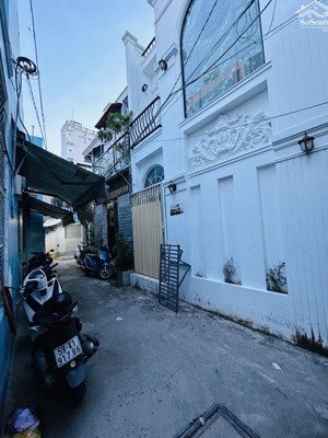 bán nhà mới đẹp vào ở ngay huỳnh tấn phát quận 7 thành phố hồ chí minh