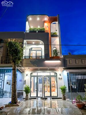 Nhà toạ lạc tại số 180 Đường D4 KDC Hồng Loan, P. Cái Răng, Tp Cần Thơ.