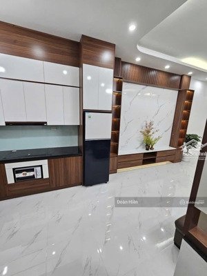 số 1 trong phân khúc! phố cầu giấy, chủ xây chắc chắn, gần ô tô, tặng nt, nhà thoáng sáng, 43m*5t