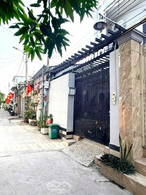 phú thuận quận 7 - 4.6x21m - cạnh mặt tiền - dân trí cao - hẻm cao ráo an ninh - nhỉnh 8 tỷ