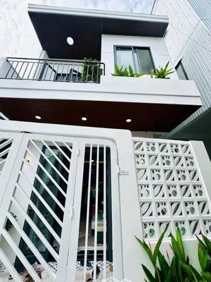 điện biên phủ, bình thạnh, có shr, 3pn, 3wc - cho thuê tốt