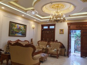 chính chủ cần bán biệt thự ,tô ngọc vân ,ngay chợ thủ đức,giá 13 tỷ