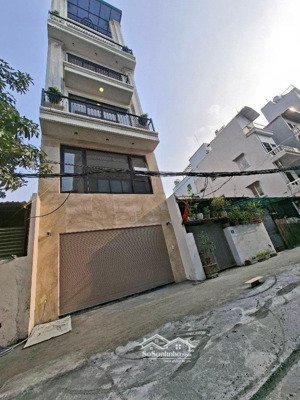 phố lâm hạ long biên 7 tầng thang máy gara oto 7 chỗ 2x tỏi.