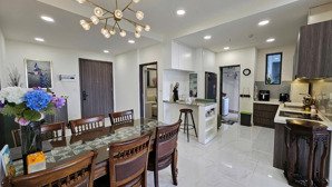 cho thuê 3pn 120m2 view công viên centery, tầng đẹp, kèm ô xe định danh.bao phí ql full nt 26tr/th