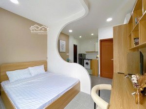 căn hộ trung tâm bình thạnh, ngay đại học kinh tế, sát vòng xoay điện biên phủ cửa sổ lớn, mới 100%