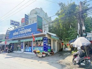 bán lô đất cực vip. đường nhựa thông. dt 88,7m. thổ cư 79m. ngang 5
- toạ lạc: p dĩ an.