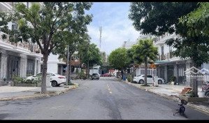 cần chuyển nhượng lô đất 971m2 mặt tiền đường đông tác phù hợp xây dựng nhà vườn biệt thự ngang 7m