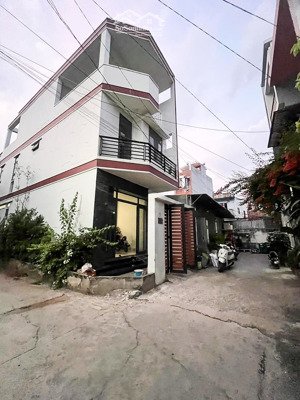 bán đất hẻm xe hơi gần gigamal phạm văn đồng hiệp bình chánh thủ đức,63m2 giá 5,5 tỷ,sổ hồng riêng