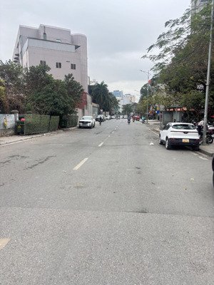 bán nhà ngọc khánh trung tâm ba đình nhà đẹp ở ngay 40m nhà dân xây vài bước ra phố đủ công năng