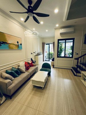 cho thuê nhà phố full nội thất tại lovera premier, bình chánh _ 1 trệt 3 lầu _ 18 triệu/ tháng