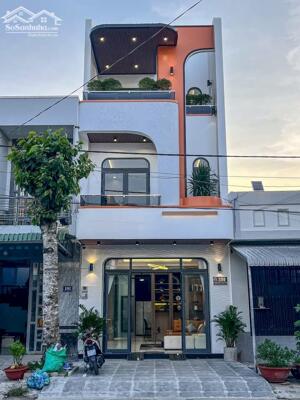 Nhà 1 trệt 2 lầu xây mới Full nội thất - Khu Dân Cư Hồng Loan