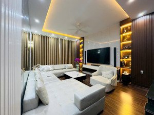 bán nhà khu phân lô lê hồng phong nhà nhiều tầng thang máy giá chị hơn 1x ty