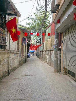 vị trí đẳng cấp xuân đỉnh - 40m 5 tầng 9tỷ - nhà dân xây chắc nịch - 15m ra ô tô - 30m ra mặt phố