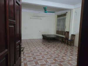 cho thuê phòng trọ 1pn, 1wc, 40m2, 2 triệu/tháng tại 740 quang trung, hà đông, hà nội - hot!