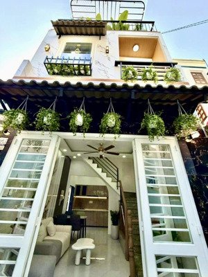 hàng hiếm nhà phố nguyễn văn thủ-p.sài gòn-q1, gần đại học kinh tế.giá 4tỷ 690tr/87m2,cho thuê 30tr