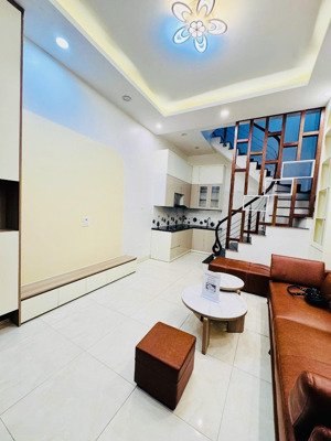 bán nhà phố hào nam, ngõ thông, vài bước ra phố, gần tàu điện cát linh, 2 thoáng, nhà mới, 34m2x5t