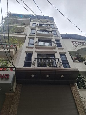 siêu phẩm! tòa văn phòng phố trung kính - 7t thang máy - thông sàn - oto 45 chỗ đỗ cửa - vỉa hè.