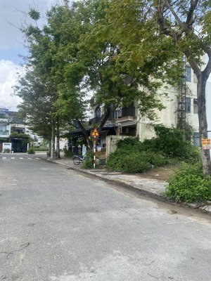 cần bán lô a5 trảng kèo 9 hướng đông nam 200m lh: 