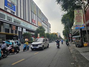 bán nhà hẻm 449 sư vạn hạnh, phường 15, quận 10.