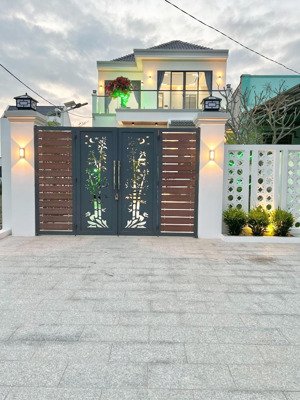 nhà biệt thự vườn diên sơn (xã diên điền mới) 210m2 ngang 7m full thổ đường oto 8m.