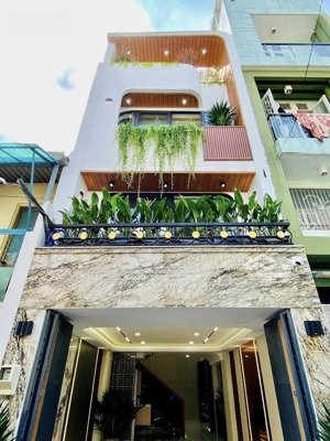 nhà đẹp cần bán gấp đường trần quang khải-tân định-q1, gần chợ tân định. giá 4tỷ 72m2 cho thuê 26tr