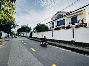 mặt tiền tân phú 249m2, 7.3x38m, 5 tầng, 27 phòng (80tr/th), gần khu bàu cát, k300, k200, 1 đời chủ