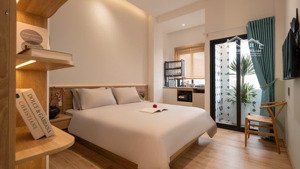 khai trương chdv mới 100%, full nội thất, ban công lớn nằm ngay lê văn sỹ quận 3, gần công viên hvt