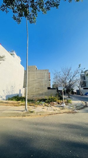 lô góc gói 5 mỹ gia vị trí đẹp, khu dân cư hiện hữu thích hợp xây villa, biệt thự