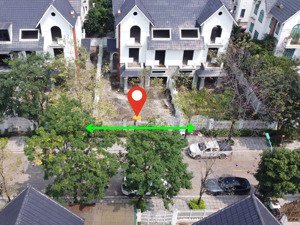 bán biệt thự 330m khu c geleximco (vị trí xuất sắc nhất khu) xây dựng hơn 500m2 sàn, sân để 4 ôtô