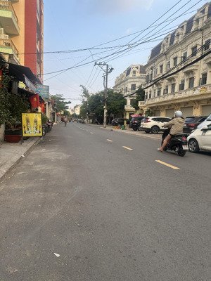 mặt tiền kinh doanh đô đốc lộc - ngay gò dầu -tân hương 4,5m x 20m 3 tầng khu dân trí cao