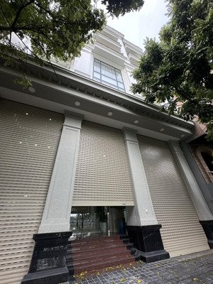 mặt phố phạm văn đồng - tòa 9 tầng - mặt tiền 11m - dòng tiền 320tr/tháng