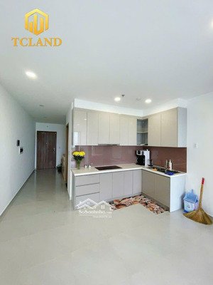 cần bán căn hộ mt eastmark city 2pn2wc dt 73m2 tầng cao full nội thất dính tường giá 4,1tỷ bao thuế